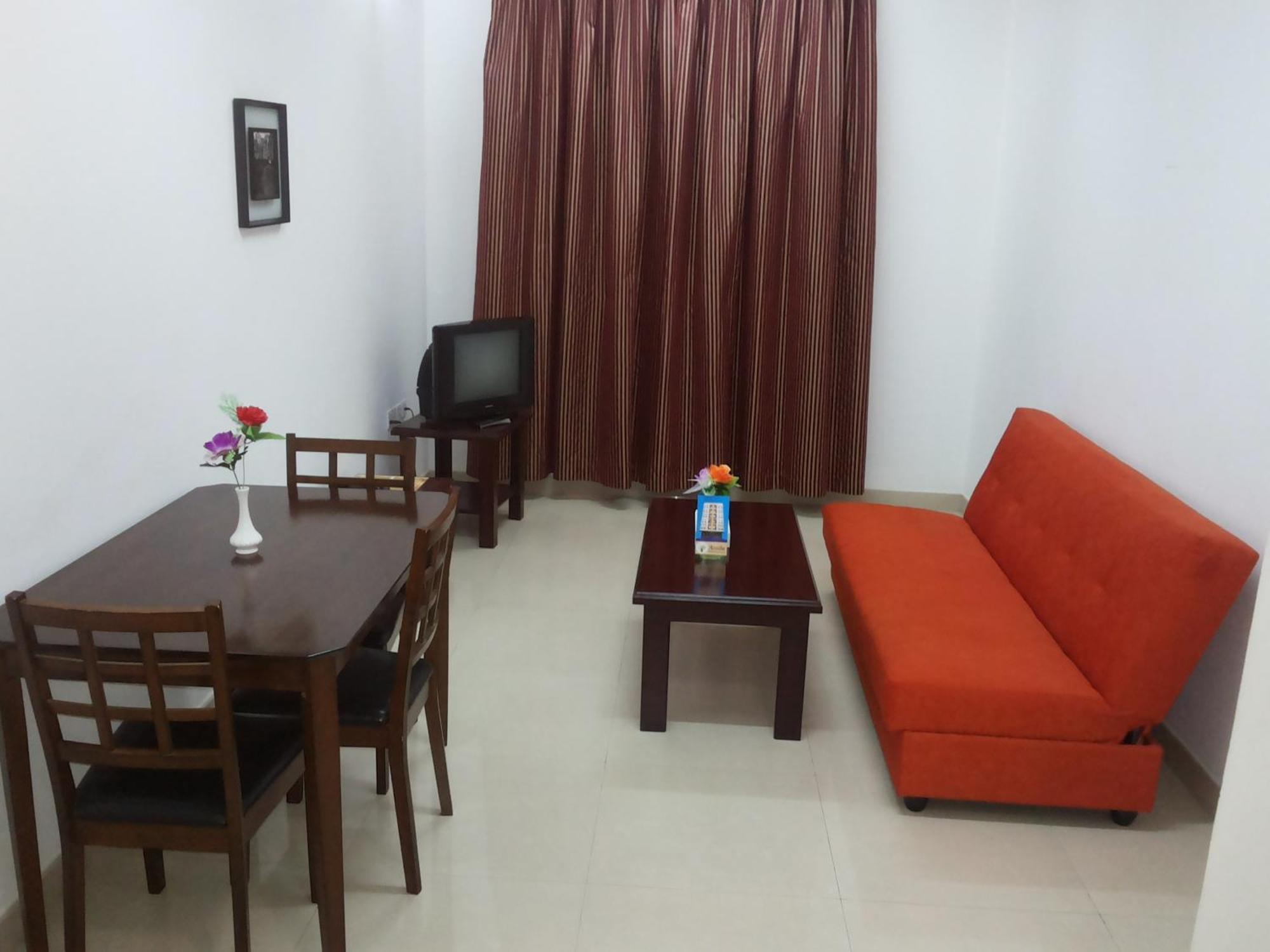 Azaiba Hotel Apartments Mascate Esterno foto